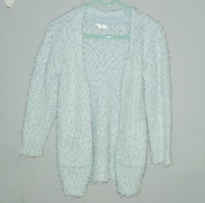 Kardigan na dziewczynkę.