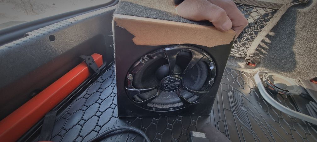 AXTON AB20A Subofer ze wzmacniaczem