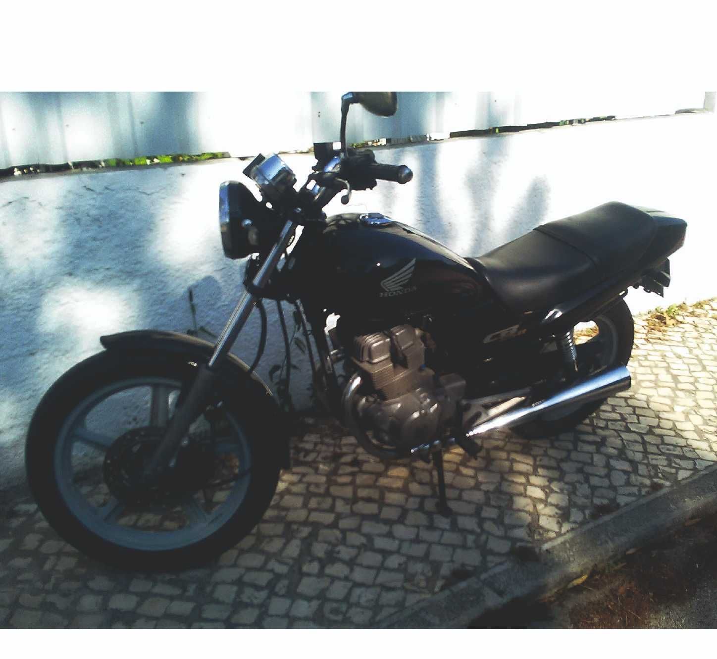 HONDA CB 250 ( Poucos Km )