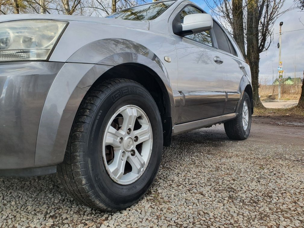 Kia Sorento 2006рік 2,5дизель 4×4 для військових