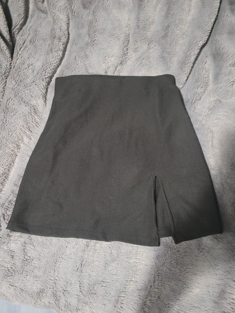 Spódnica spódniczka mini Bershka rozcięcie