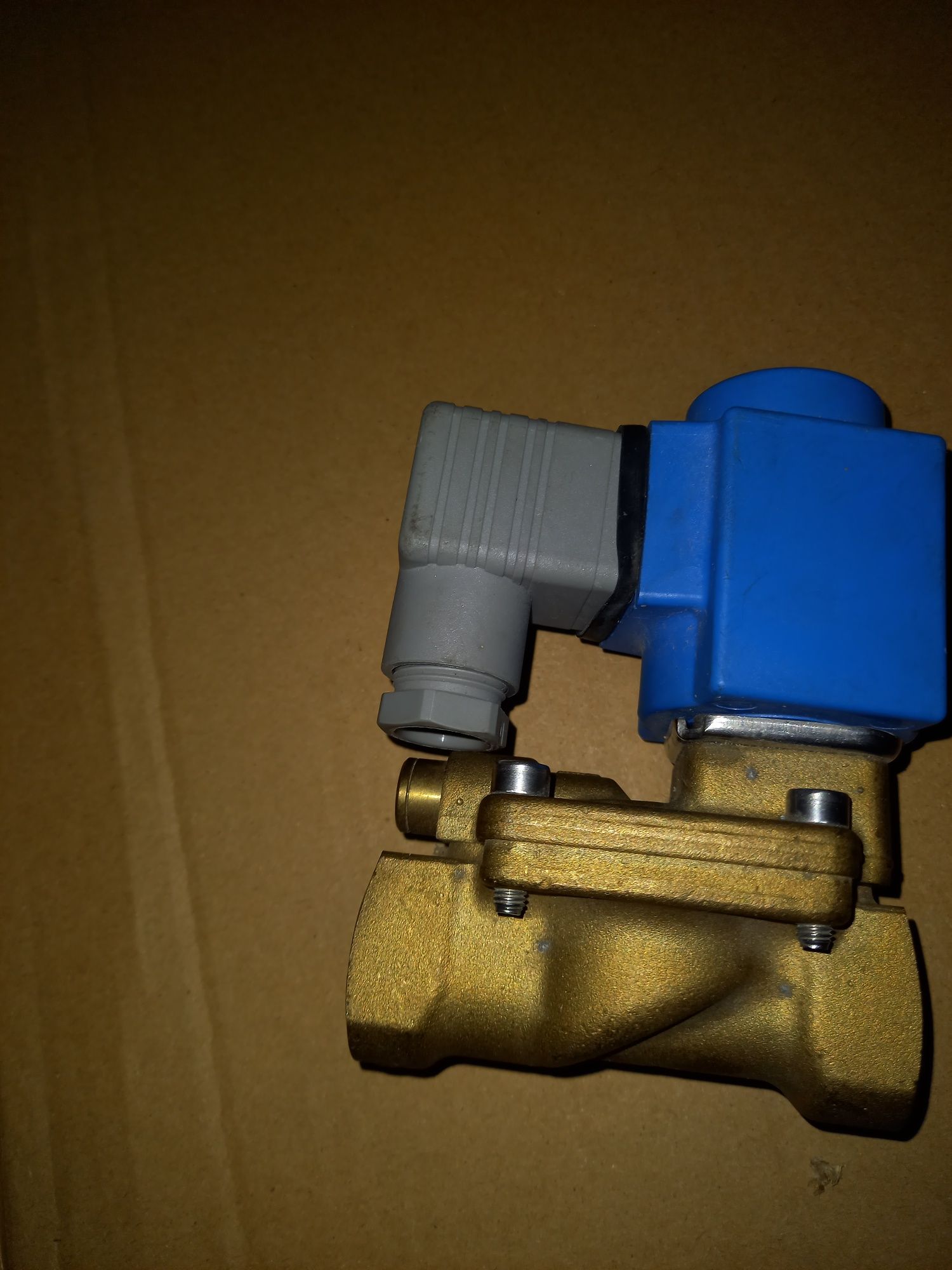 Zawór elektromagnetyczny odcinający EV220B 20B NC, G3/4", 0,3-16 bar,