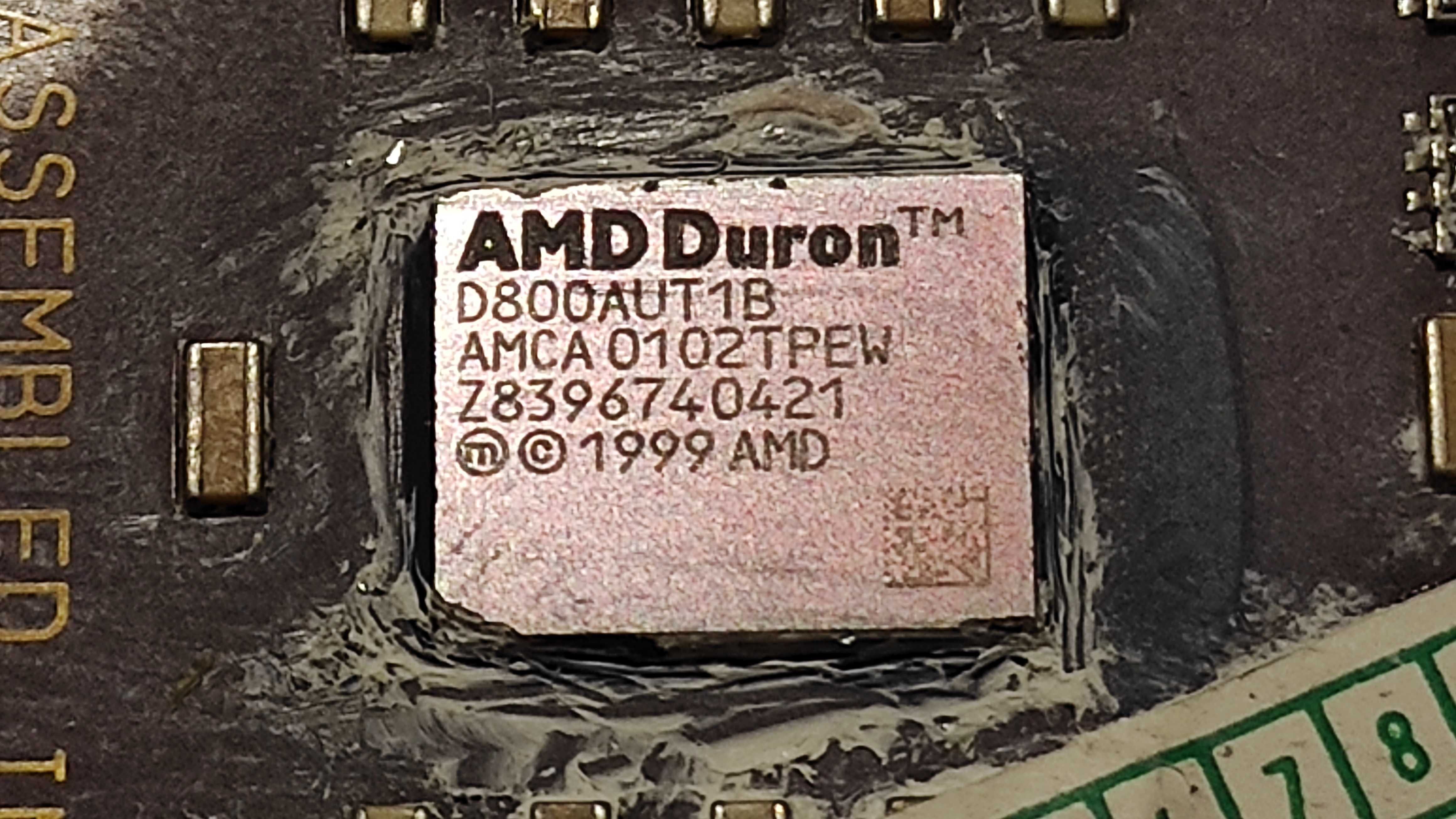 Procesor AMD Duron 800 MHz (D800AUT1B) socket 462