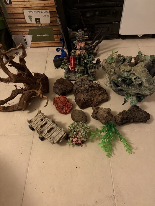 Vendo decoracao para aquario