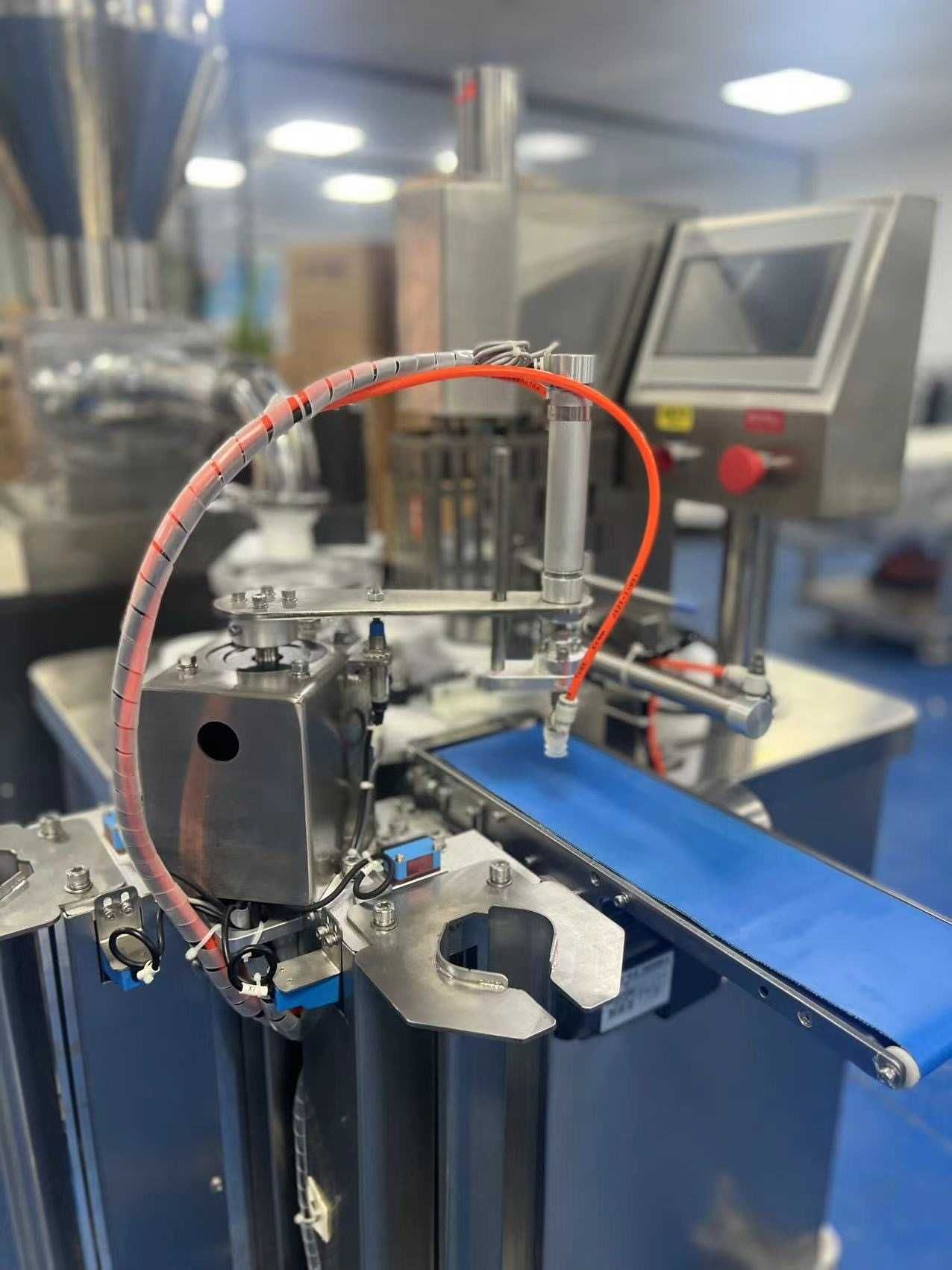 Linia Maszyna do produkcji korpusów babeczek/tartaletek
model DT-A303S