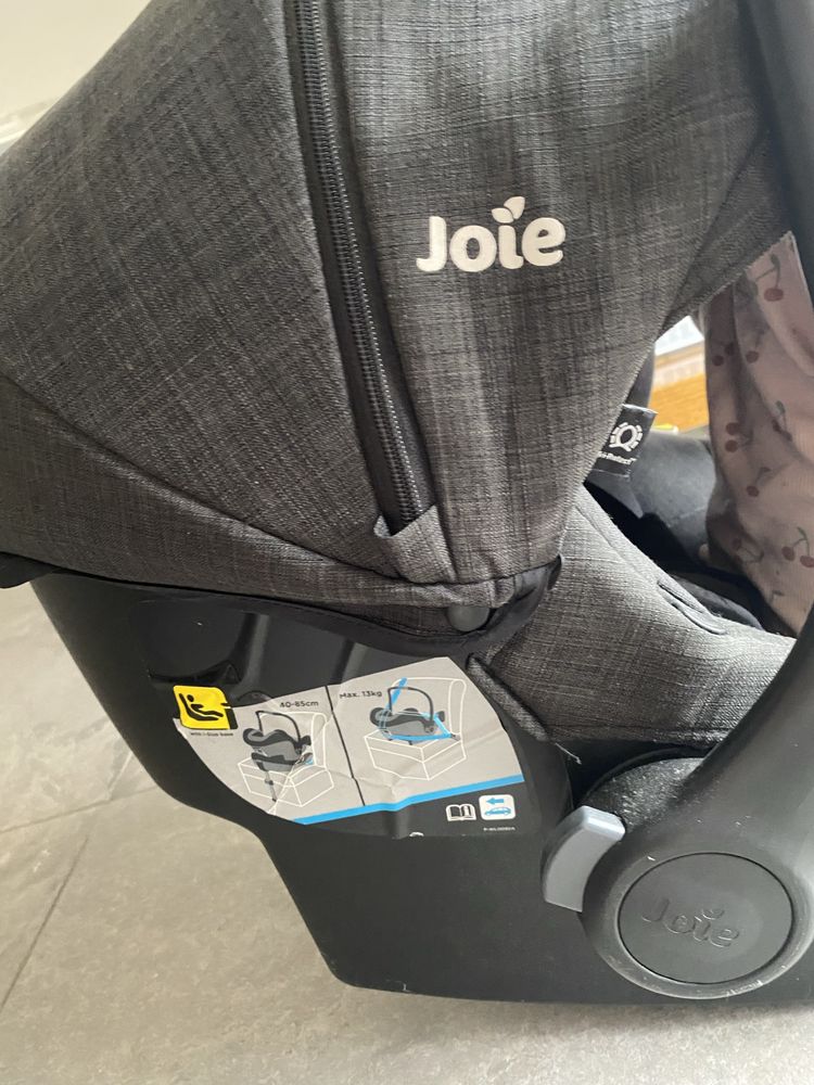 Vendo trio joie com acessorios frio e chuva