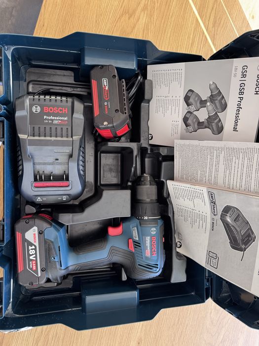 Шуруповерт Bosch GSR-18V-50,повний комплект