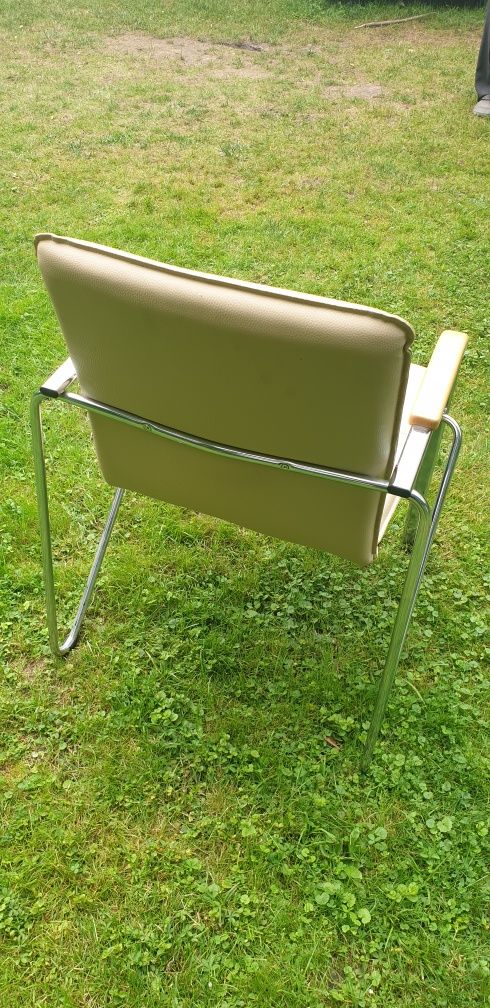 biurowe krzesło -fotel