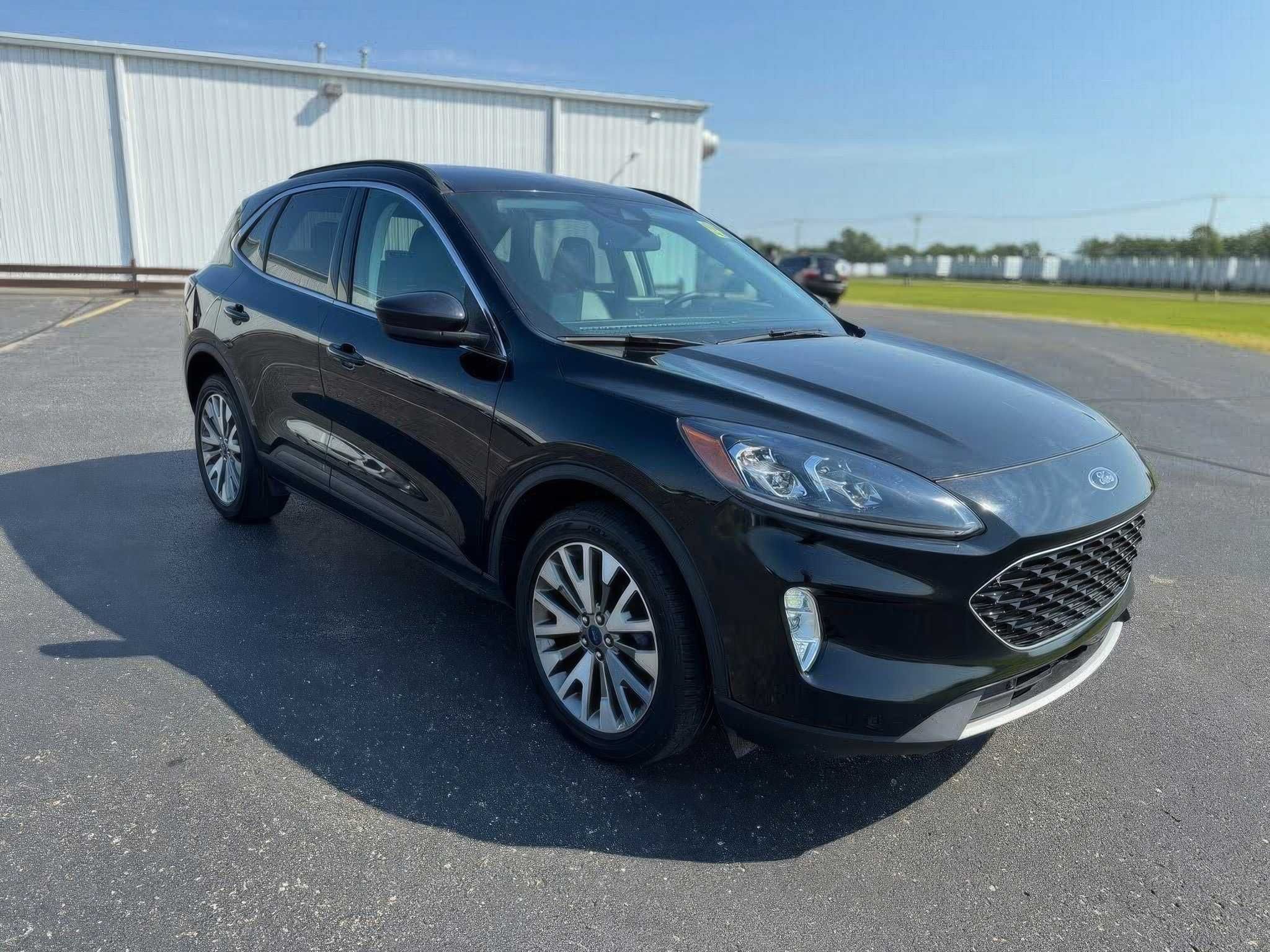 2022 Ford Escape Titanium