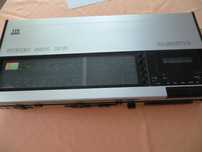 Amplituner z magnetofonem  F-my  ITT