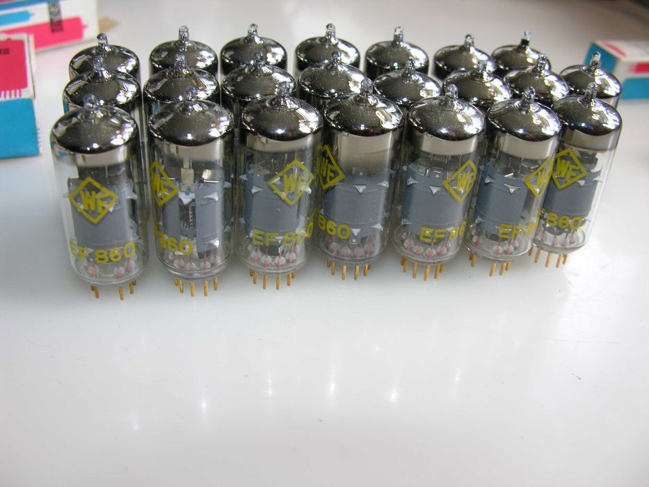 Радиолампы EF 860 с позолочеными выводами,  вроде новые, 22 штуки