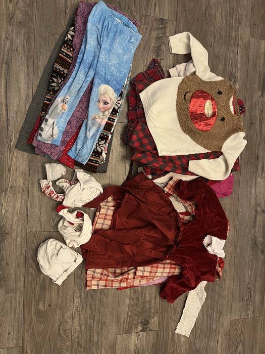 Ubrania Boze Narodzenie dla dziewczynki. 116.