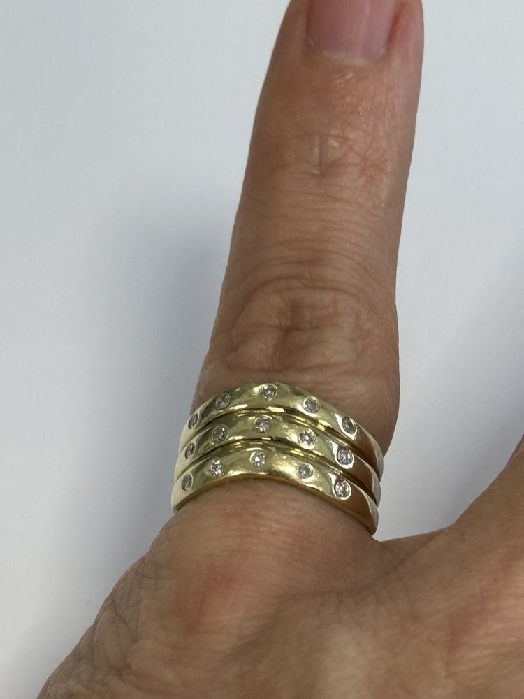 Złoty pierścionek z brylantami rozmiar 11