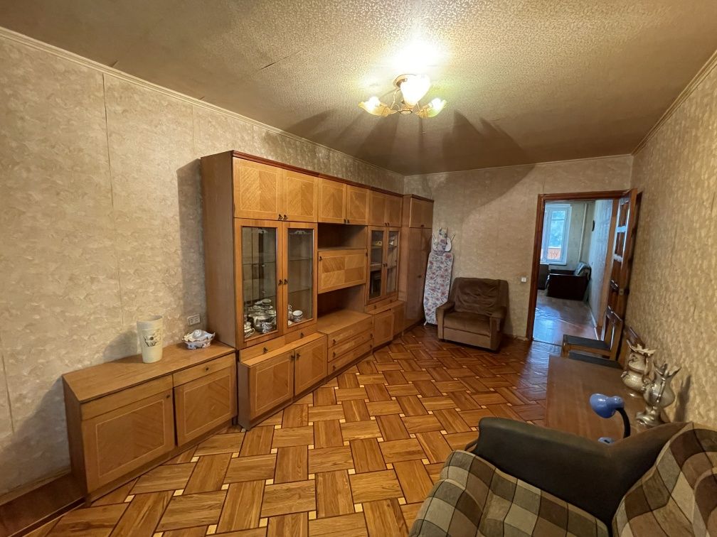 Продам 1 к.кв. 40 м. двухбалконку Гв. Широнинцев