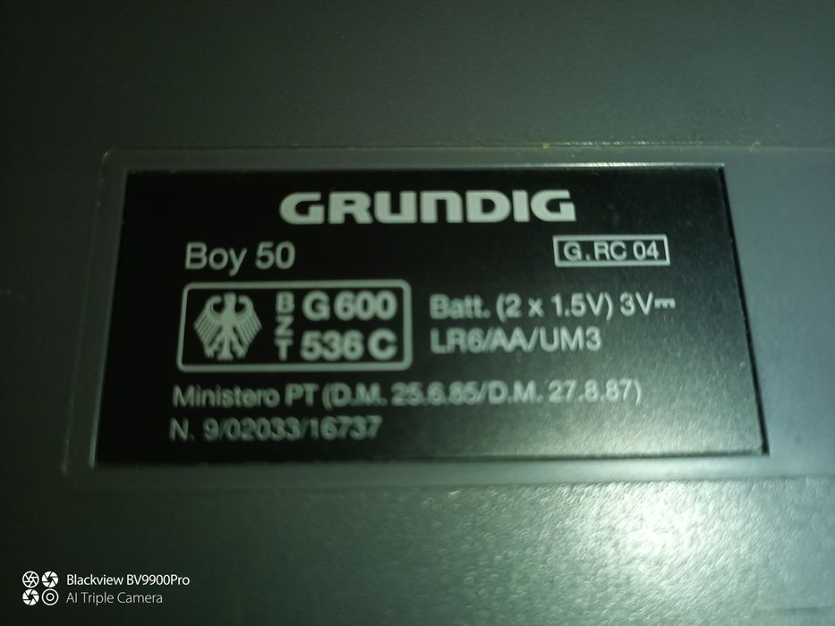 Rádio pequenino de mão intacto como novo