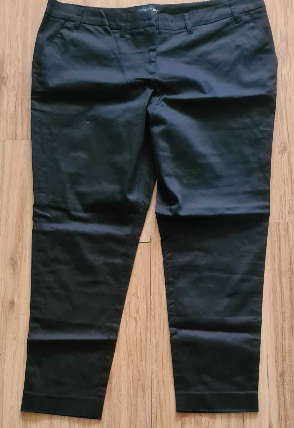 BODYFLIRT czarne damskie spodnie roz 48/50