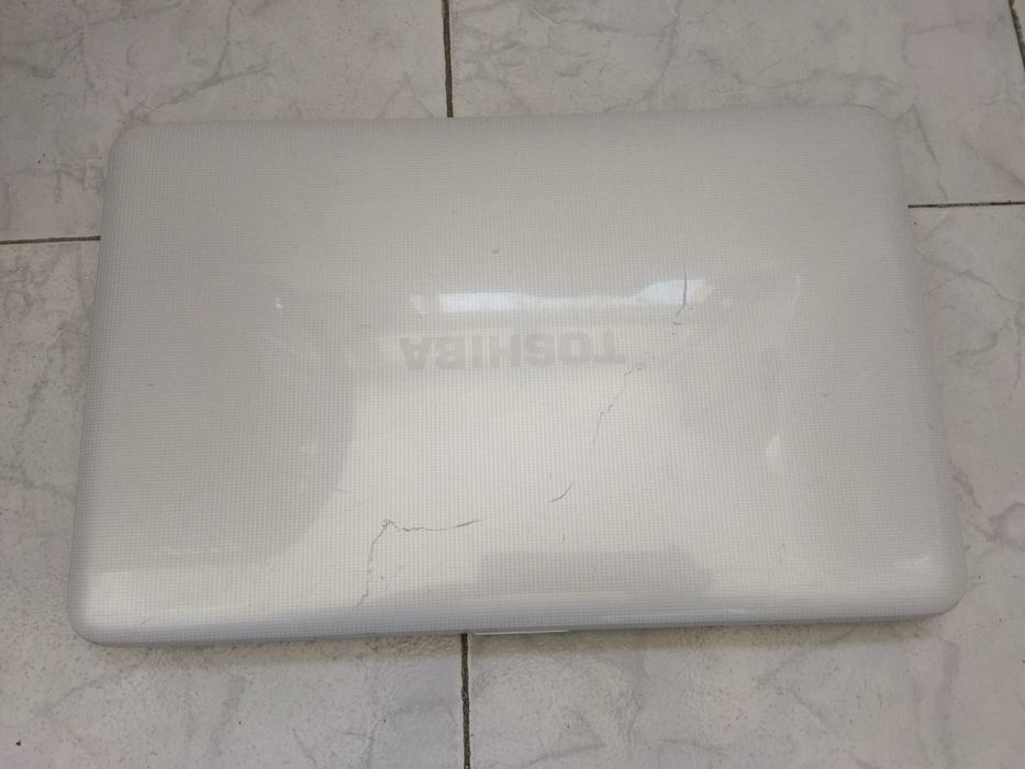 Toshiba Satellite i7- L850-1V7