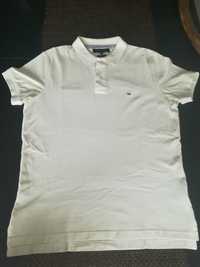 Polo branco simples. Tommy Hilfiger