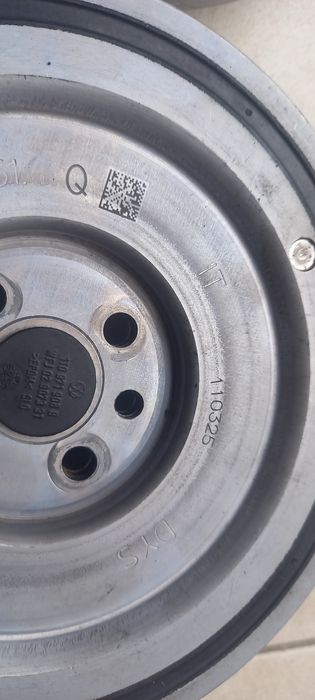 Шків Шкив демпфер колінвалу Man VWT6 Crafter 04l105251