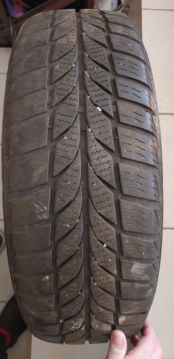 Продам шини з дисками 195/65/r15