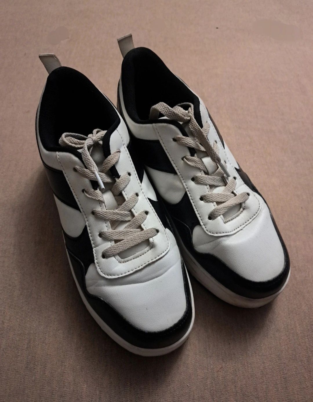 Sneakersy butorolki