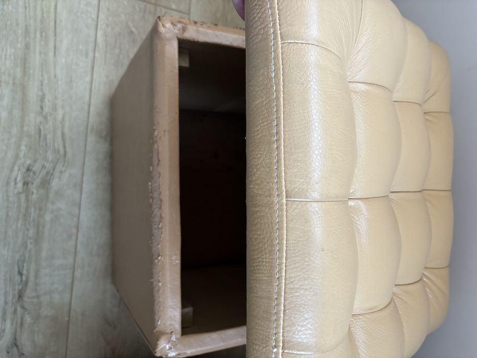 Пуфік біжевий (вживаний)