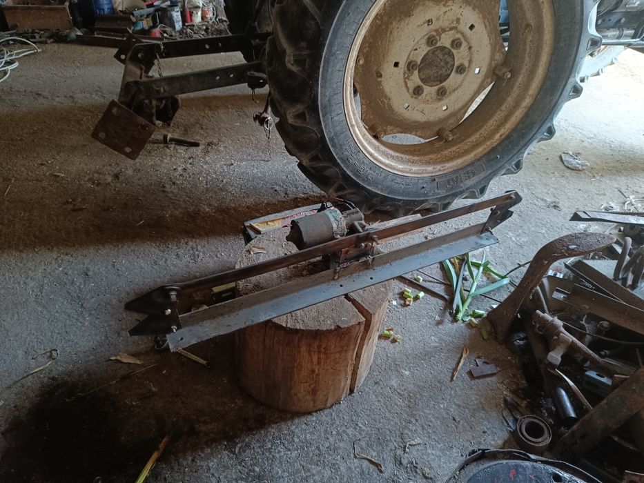 Сікатор для обрізки часнику