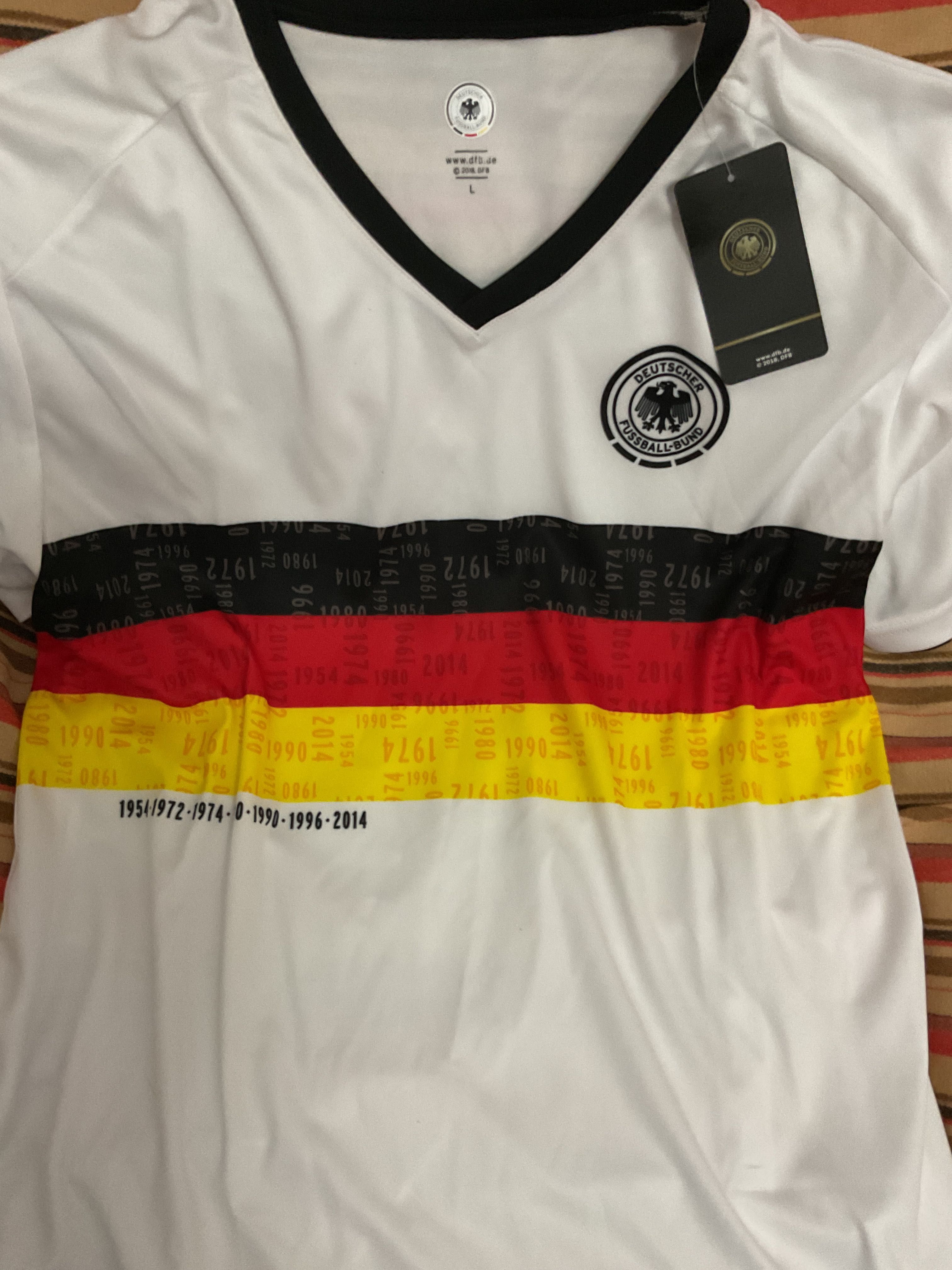 Camisola federação futebol Alemanha com títulos mundiais nova sem uso