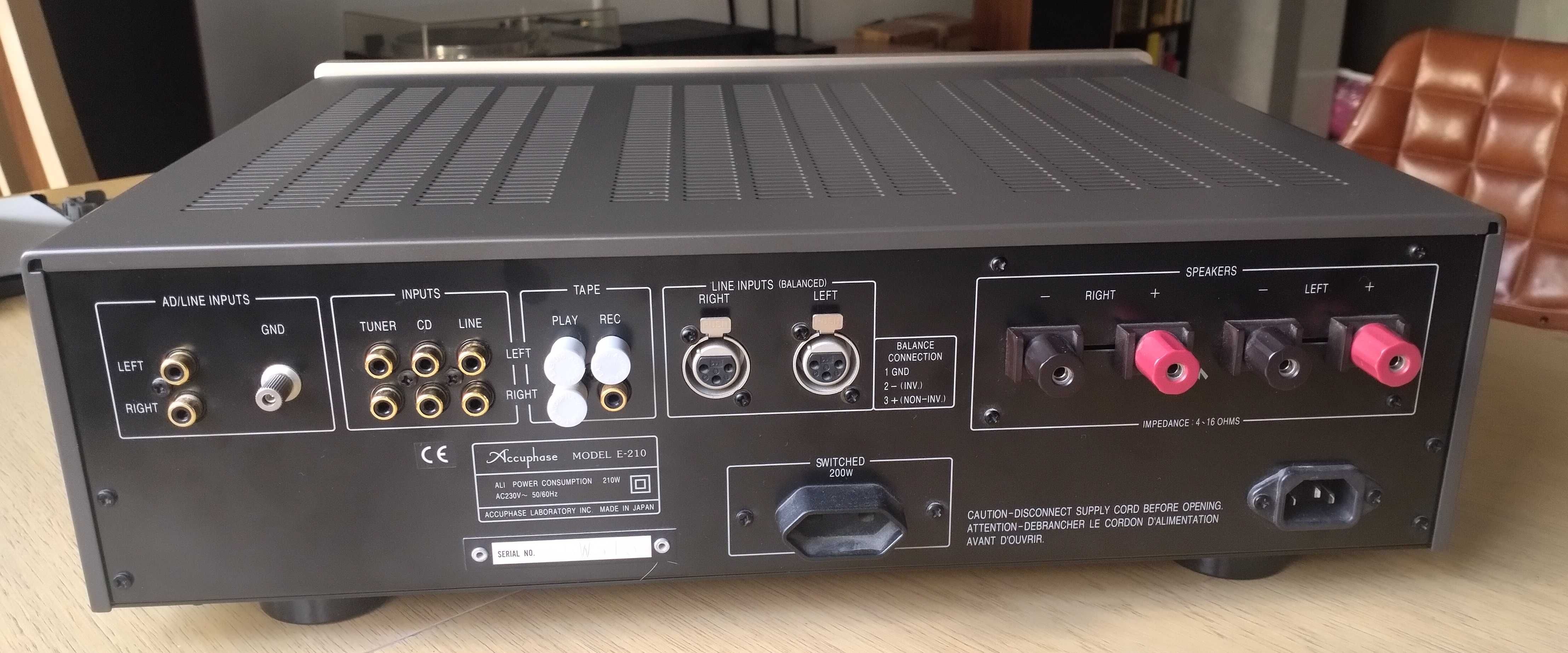 Wzmacniacz Accuphase E-210 wersja EU z pilotem!