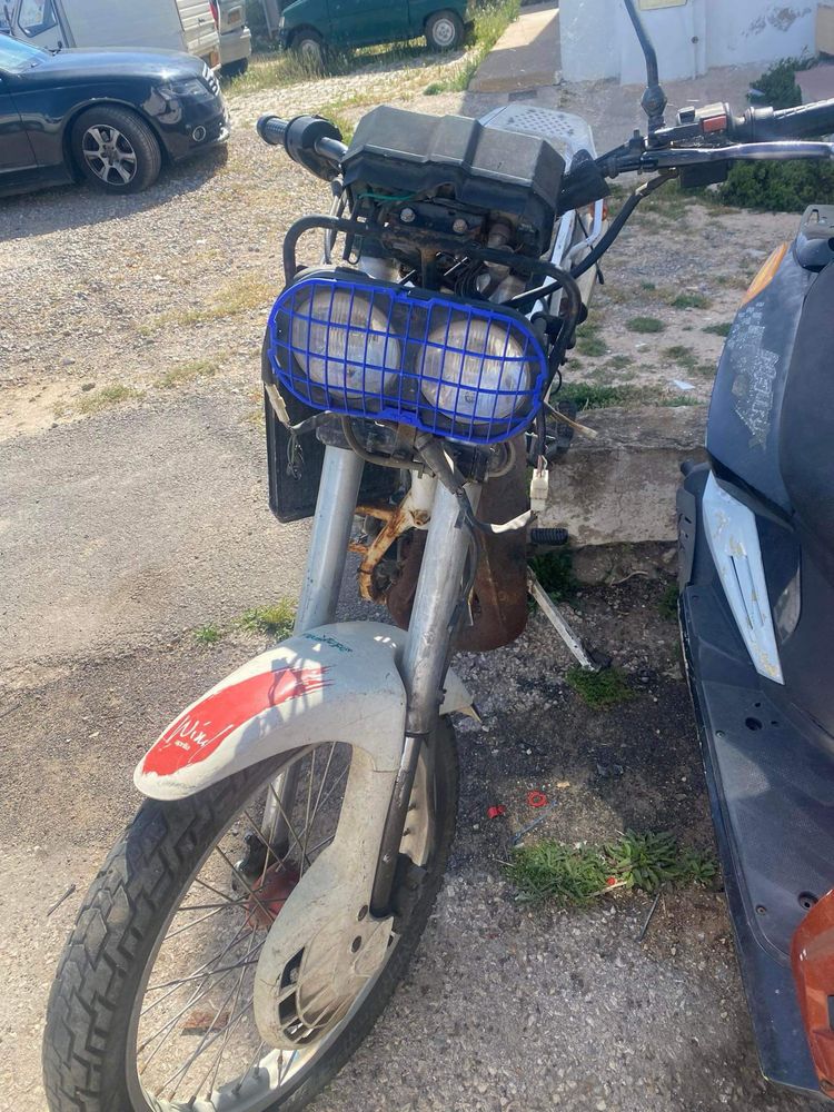 Aprilia tuareg 125