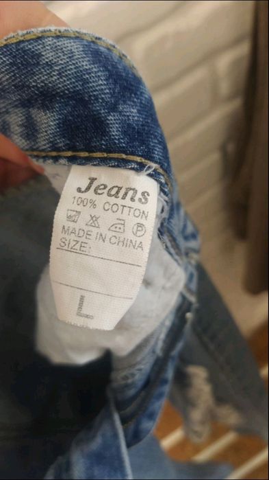 Жіночі джинси розмір - L