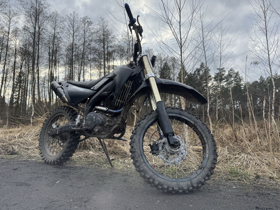 Sprzedaję motocykl Alfarad 250cc.