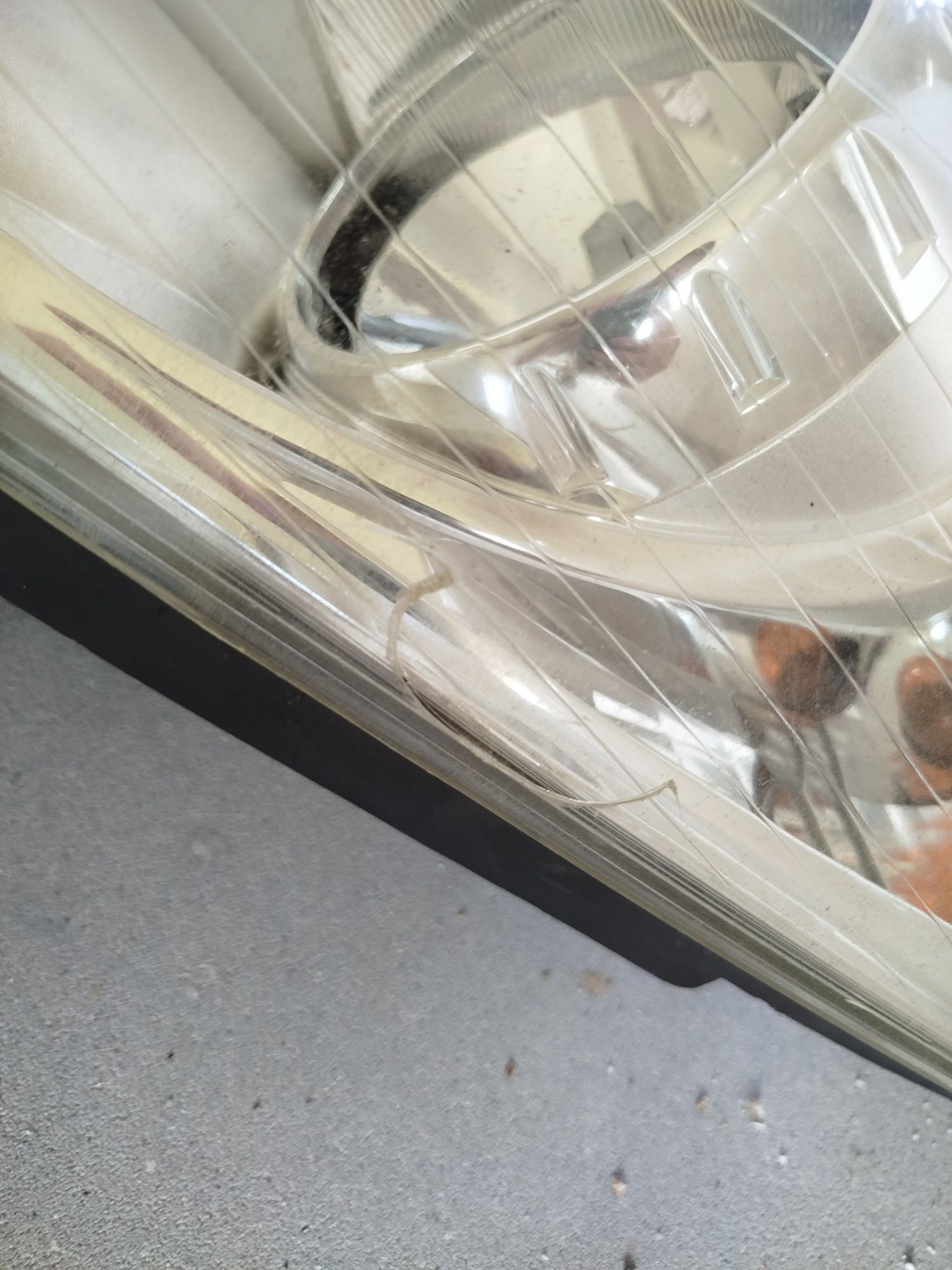 Lampy przód opel corsa d