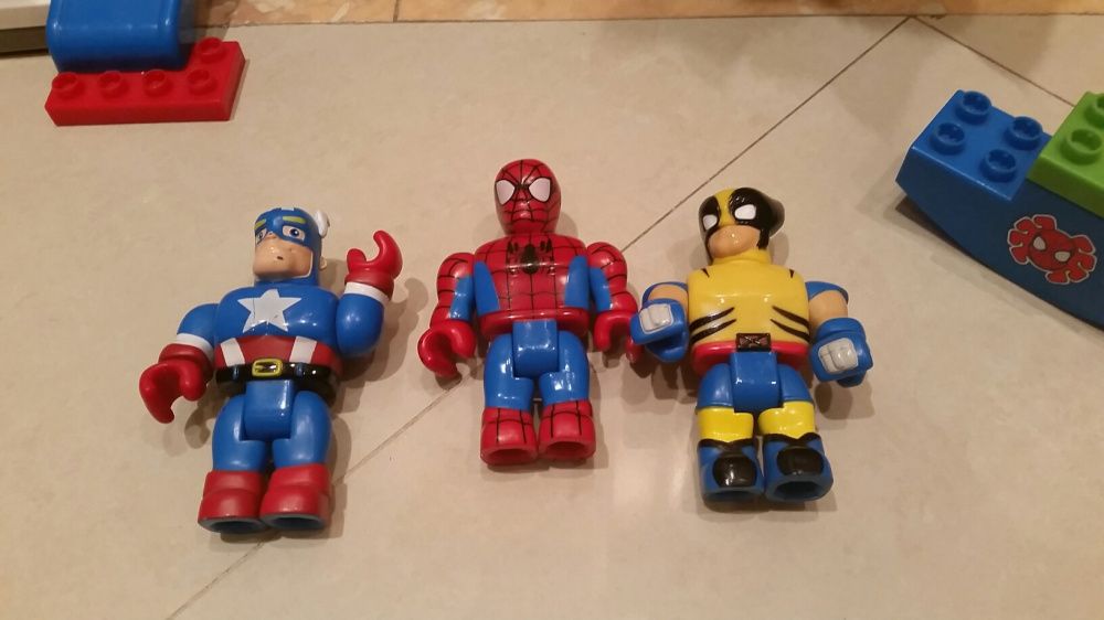 Parque aventura - Marvel com Homem Aranha, Capitão América e Wolverine