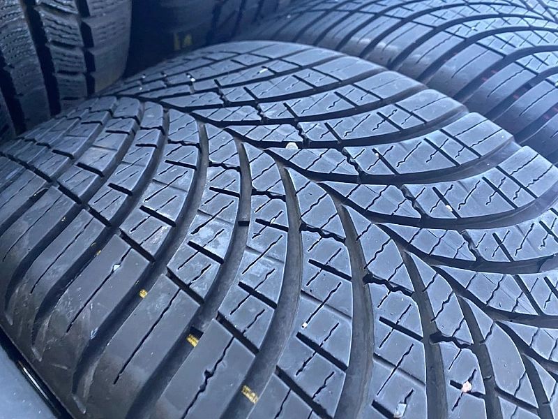 225/40r18 Goodyear Vector 4S gen3_6,2mm_4szt_(8)