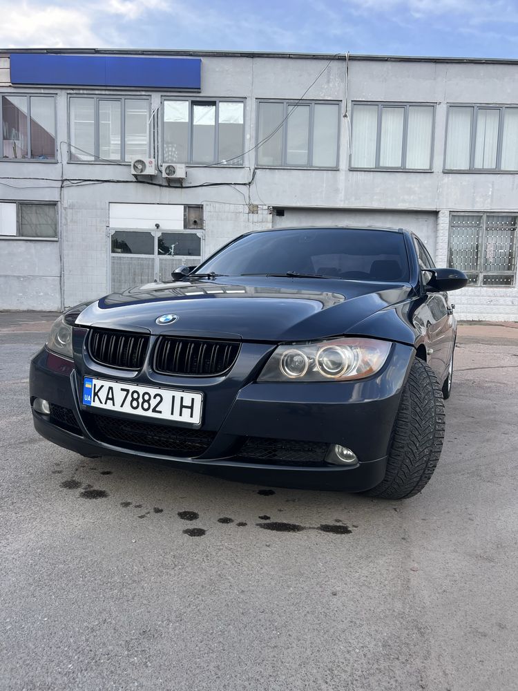 Продам BMW e90 3.0 газ-бензин