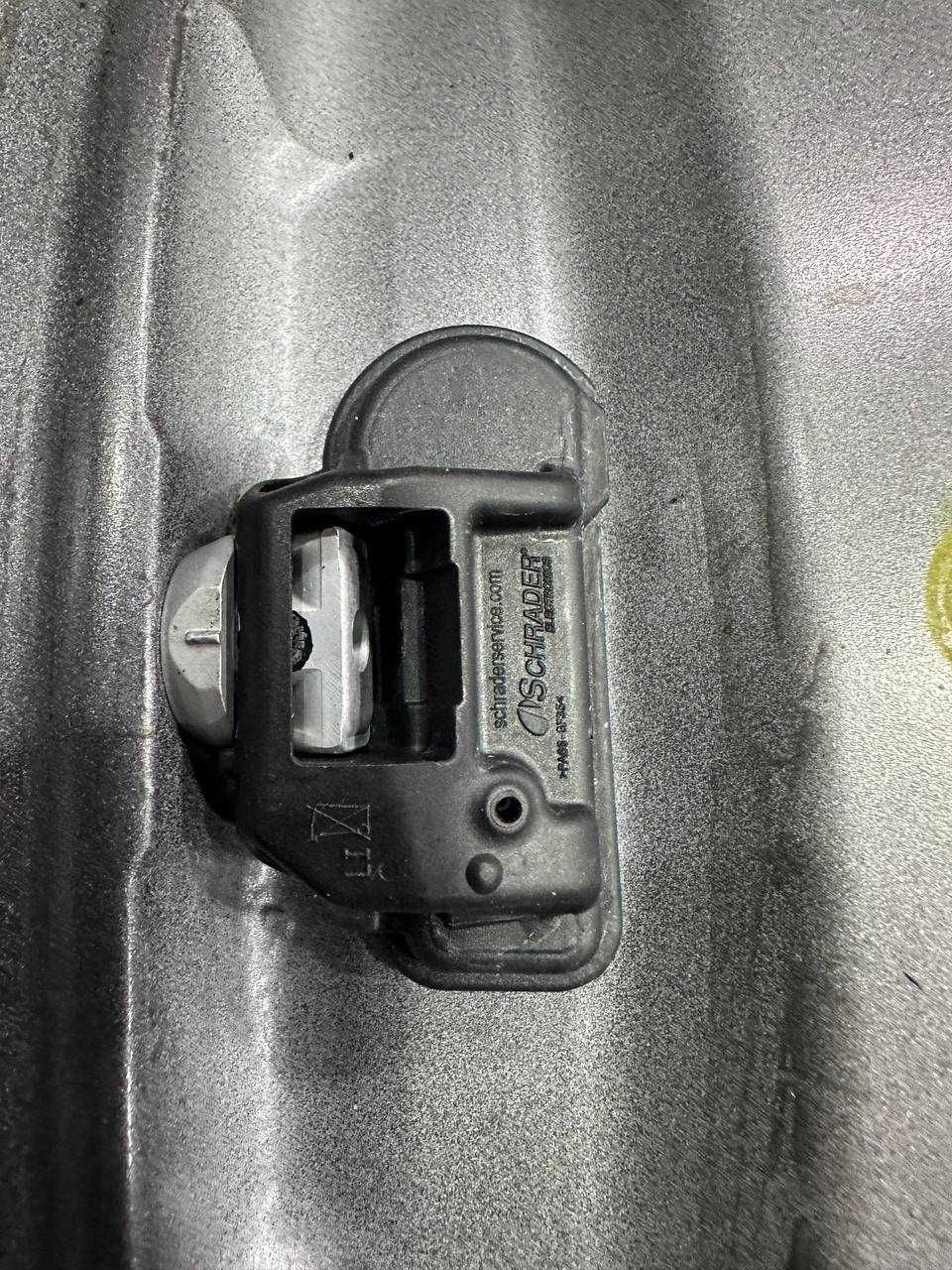 Оригінальні диски R17 для MERCEDES A/B/C/E-Class/CLA/CLK/GLA/GLB/W124