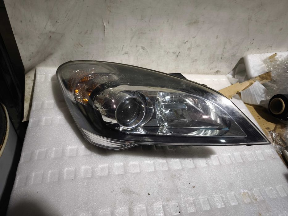 Lampa prawy przód przednia prawa Kia Ceed I lift 09-12 soczewka EU!