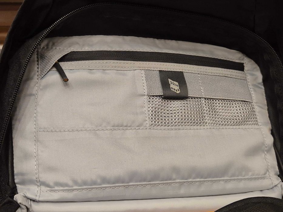 Torba na aparat Lowepro Nova 180 AW II