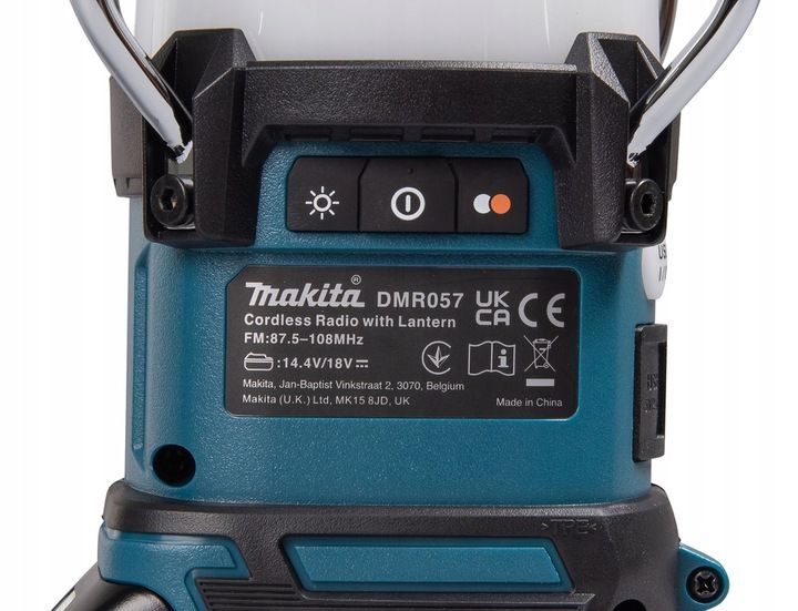 Makita Dmr057 Radio / Lampa 18v 2w1 Bluetooth