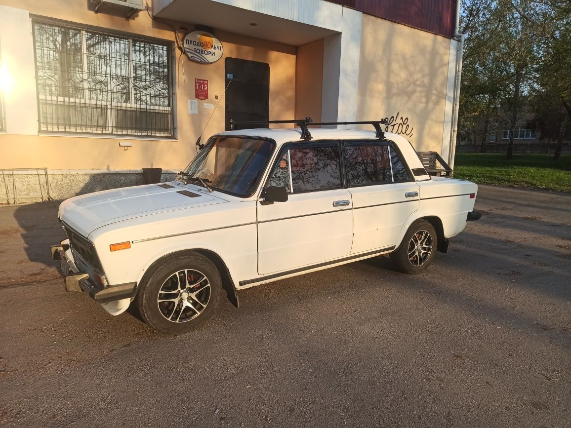 Автомобіль ВАЗ 21063