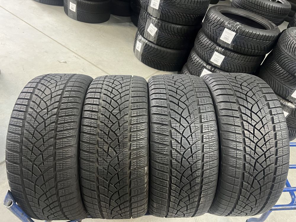 245/40/18 R18 Goodyear Ultra Grip Perfomance + 4шт зима