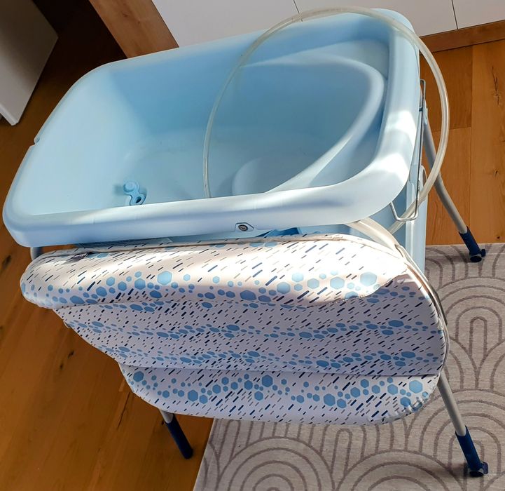 Wanienka Chicco Cuddle & Bubble błękitna wanna przewijak komoda kąpiel