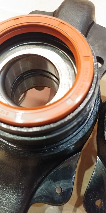 Усиленный ступичный узел на ВАЗ 2121-21213 Нива и 2123 Шевроле .