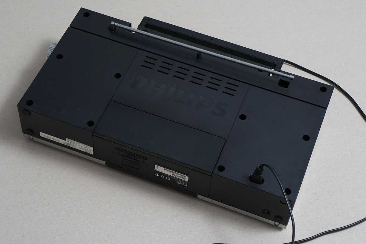 Radio z CD i USB Philips OS685   do naprawy