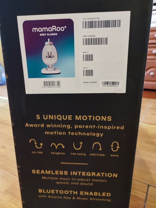 Заколисуючий центр MamaRoo5.0