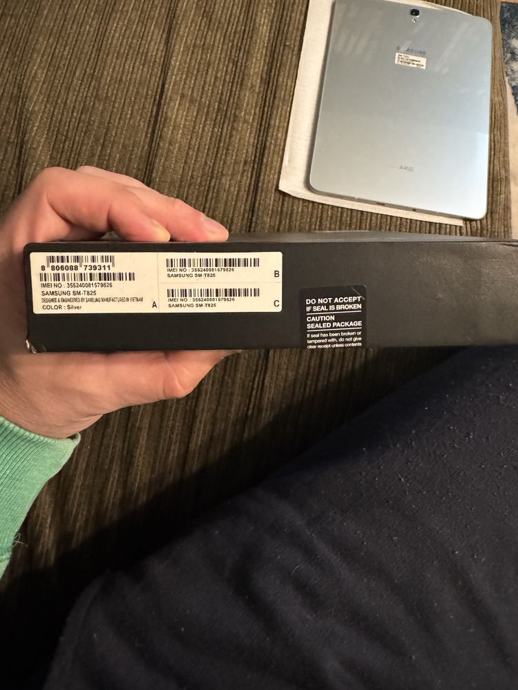 Samsung Galaxy Tab 3 SM-T825