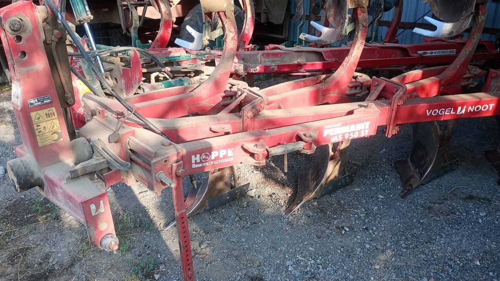 Sprzedam pług 4 skibowy obrotowy, wały ciężkie i przyczepę D47