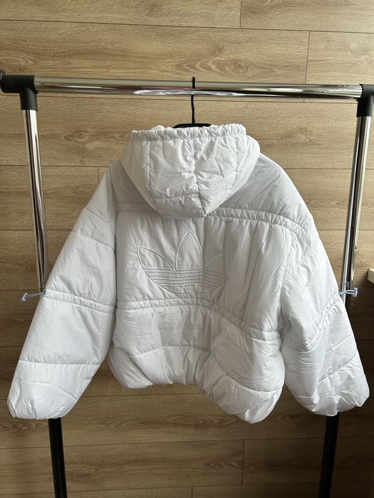 Демісезонна куртка Adidas