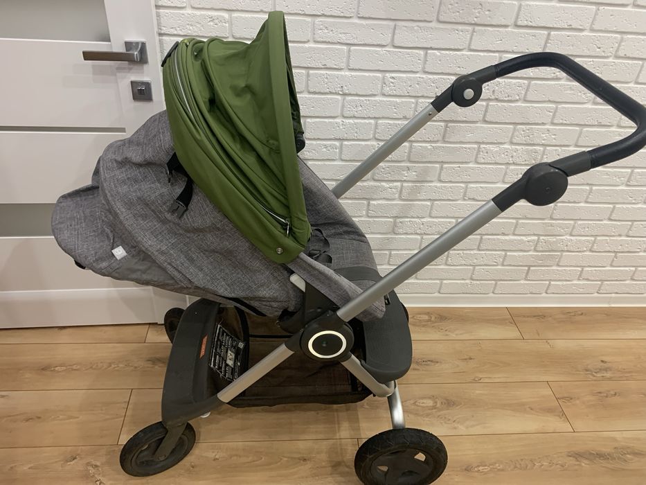 Коляска дитяча в гарному стані